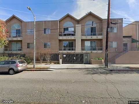 Burbank Blvd, Tarzana, CA 91356