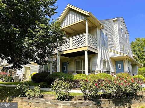 Foxmeadow Cir, Royersford, PA 19468