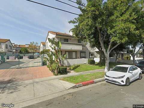 Arthur Ave, Paramount, CA 90723
