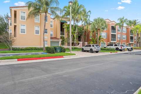 Saint Andrews Pl, Wellington, FL 33414