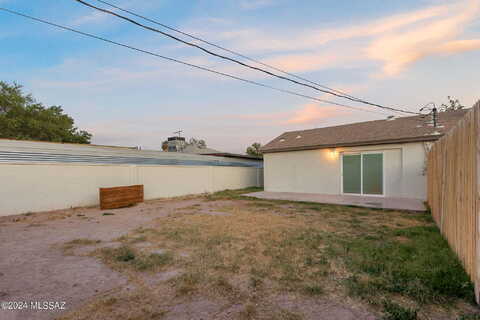 Milton, TUCSON, AZ 85706