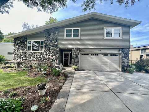 Oak Park, WATERTOWN, WI 53098