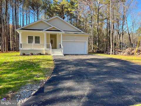 Circle, COLONIAL BEACH, VA 22443