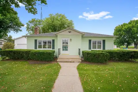 Grove, LOMIRA, WI 53048