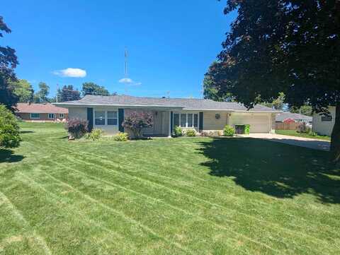 Louise, BEAVER DAM, WI 53916