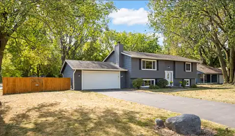 Parkway, BURNSVILLE, MN 55337