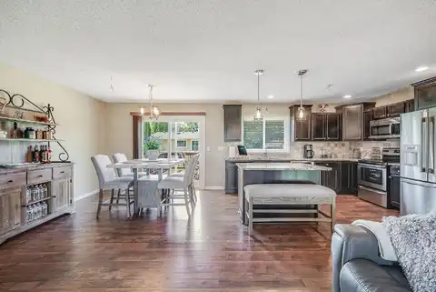 24Th, BURNSVILLE, MN 55337