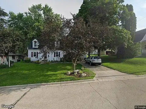 Lina, MAYVILLE, WI 53050