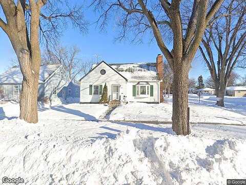 13Th, MOORHEAD, MN 56560