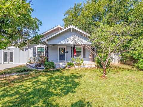 1St, BROWNWOOD, TX 76801