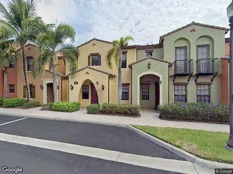 Capistrano St S, Naples, FL 34113