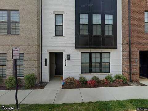 Backett Wood Ter, McLean, VA 22102