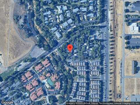 Cross Creek Cir, Dublin, CA 94568