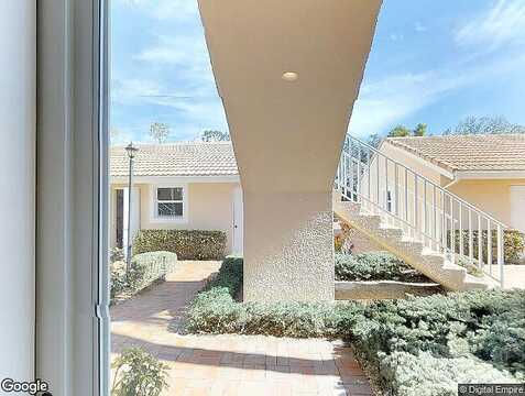 Beach Resort Dr, Naples, FL 34114