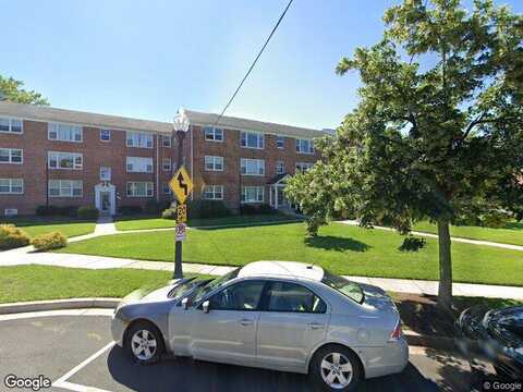 7Th Rd S, Arlington, VA 22204