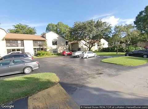 Cocoplum Cir, Coconut Creek, FL 33063