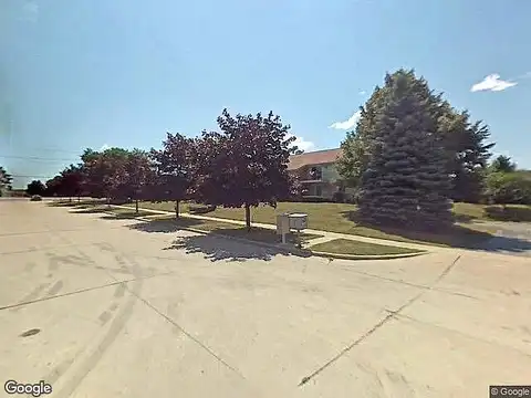 E Oakshire Dr, Oak Creek, WI 53154