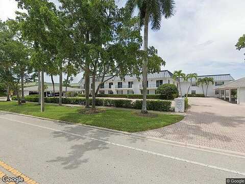 Harbour Dr, Naples, FL 34103