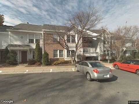 Lakeside View Dr, Falls Church, VA 22041
