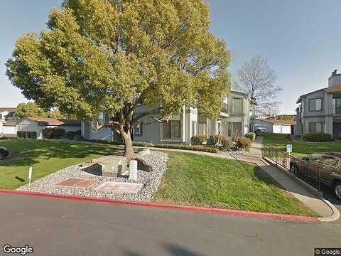 Ridgetop Dr, Redding, CA 96003