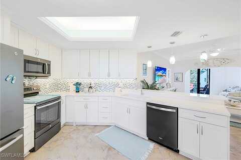 Anchorage Ln, Naples, FL 34104