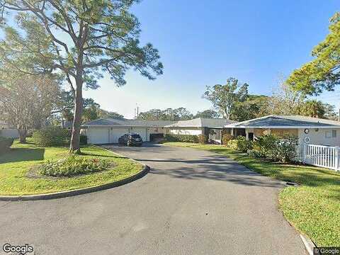 Corinne Ct S, Saint Petersburg, FL 33712