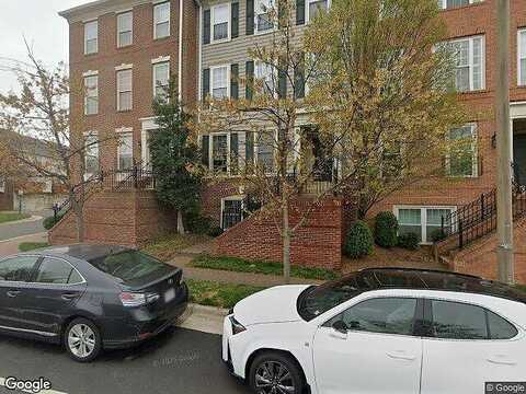 Potomac Greens Dr, Alexandria, VA 22314