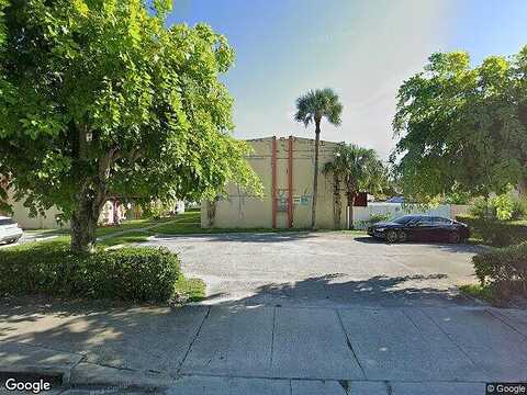Ne 3Rd Ct, Miami, FL 33161