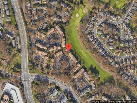 Green Leaf Ct, Fairfax, VA 22033