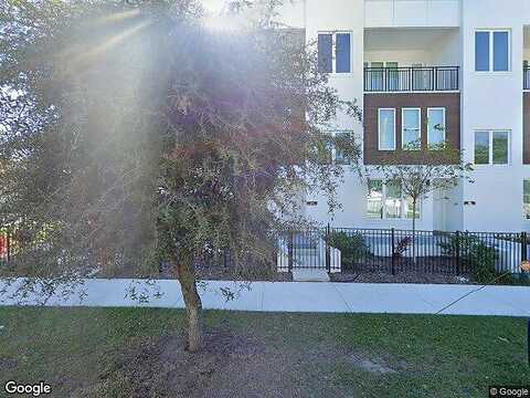 E Warren Ave, Tampa, FL 33602