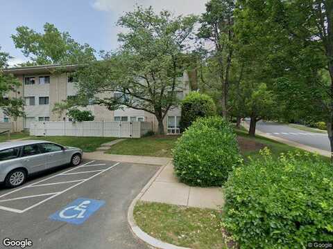 Birch St, Falls Church, VA 22046