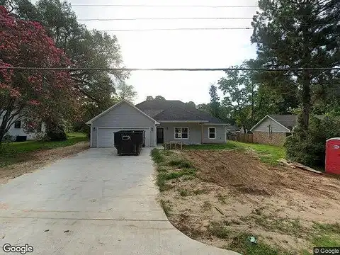 Southwood Dr, Lufkin, TX 75901
