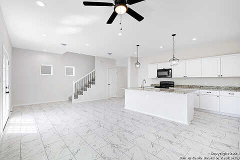 Waycross Ln, San Antonio, TX 78220
