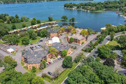 Three Points Boulevard #525, Mound, MN 55364