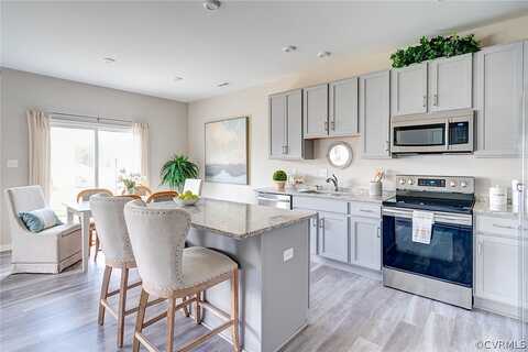 Ellingshire, CHESTER, VA 23831