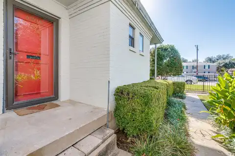 Lahoma Street, Dallas, TX 75235