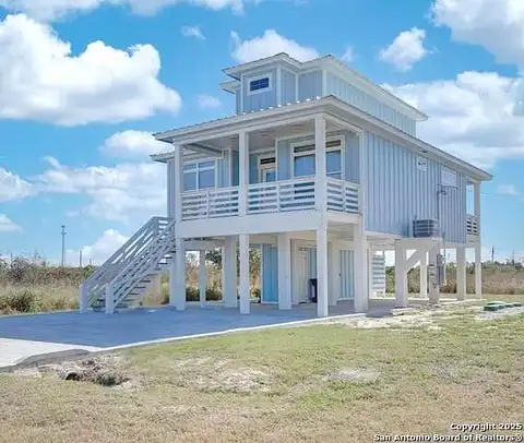 W Live Oak, Rockport, TX 78382