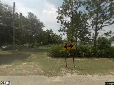Harrington St, Crestview, FL 32539