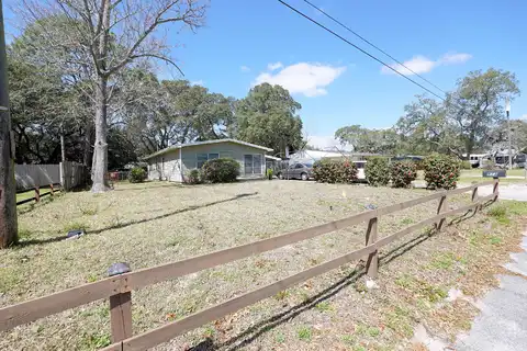 Sheffield Street, Fort Walton Beach, FL 32547