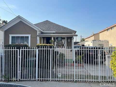 N Willowbrook, Compton, CA 90220