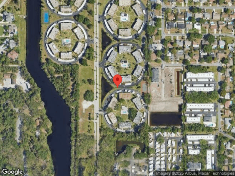 Aspen Cir #224, Seminole, FL 33777