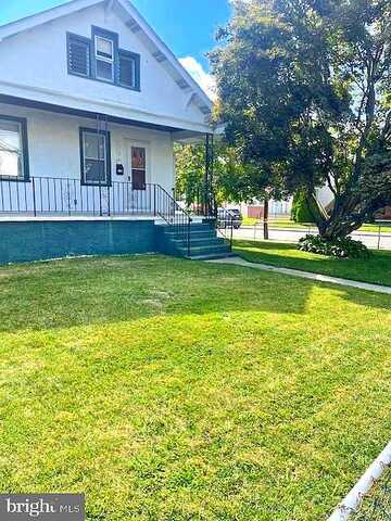 Clifton Ave, DARBY, PA 19023