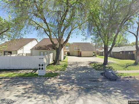 Maplewood #28, Victoria, TX 77901