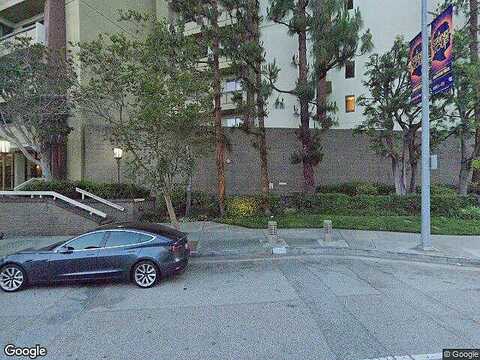 S San Vicente Blvd Apt 402, Los Angeles, CA 90048