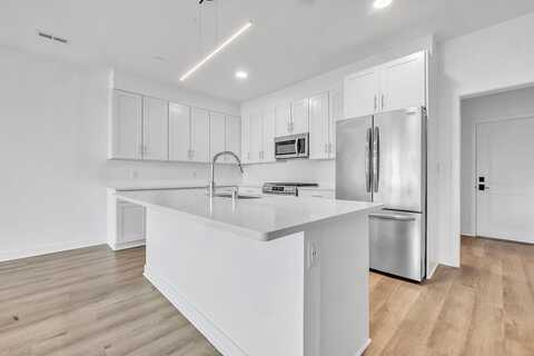 S Alder Place #104, Oak Creek, WI 53154