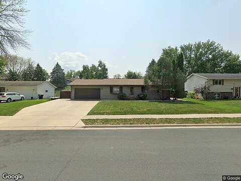 E Forest St, Belle Plaine, MN 56011