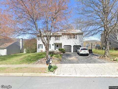 Fox Glove Ln, Reading, PA 19606