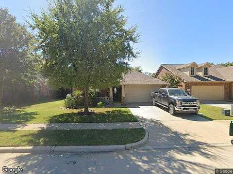 Golden Eagle Ct, Aubrey, TX 76227
