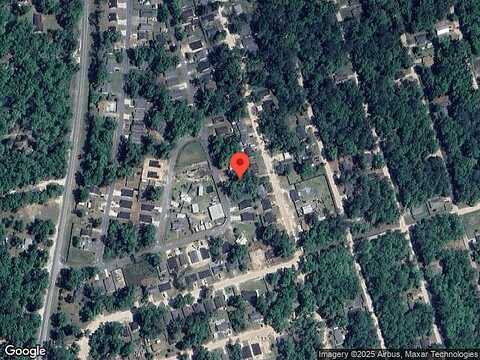 Cochise St, Crawfordville, FL 32327