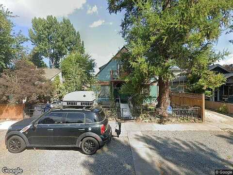 Nw Gilchrist Ave, Bend, OR 97703